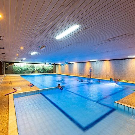 Vakantiepark Wilhelm Tell Superieur Chalet Opglabbeek 外观 照片